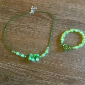 Necklace and bracelet set